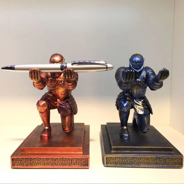 Knight pen holder